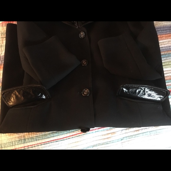 Dolce & Gabbana Wool Coat with Leather - Picture 5 of 8